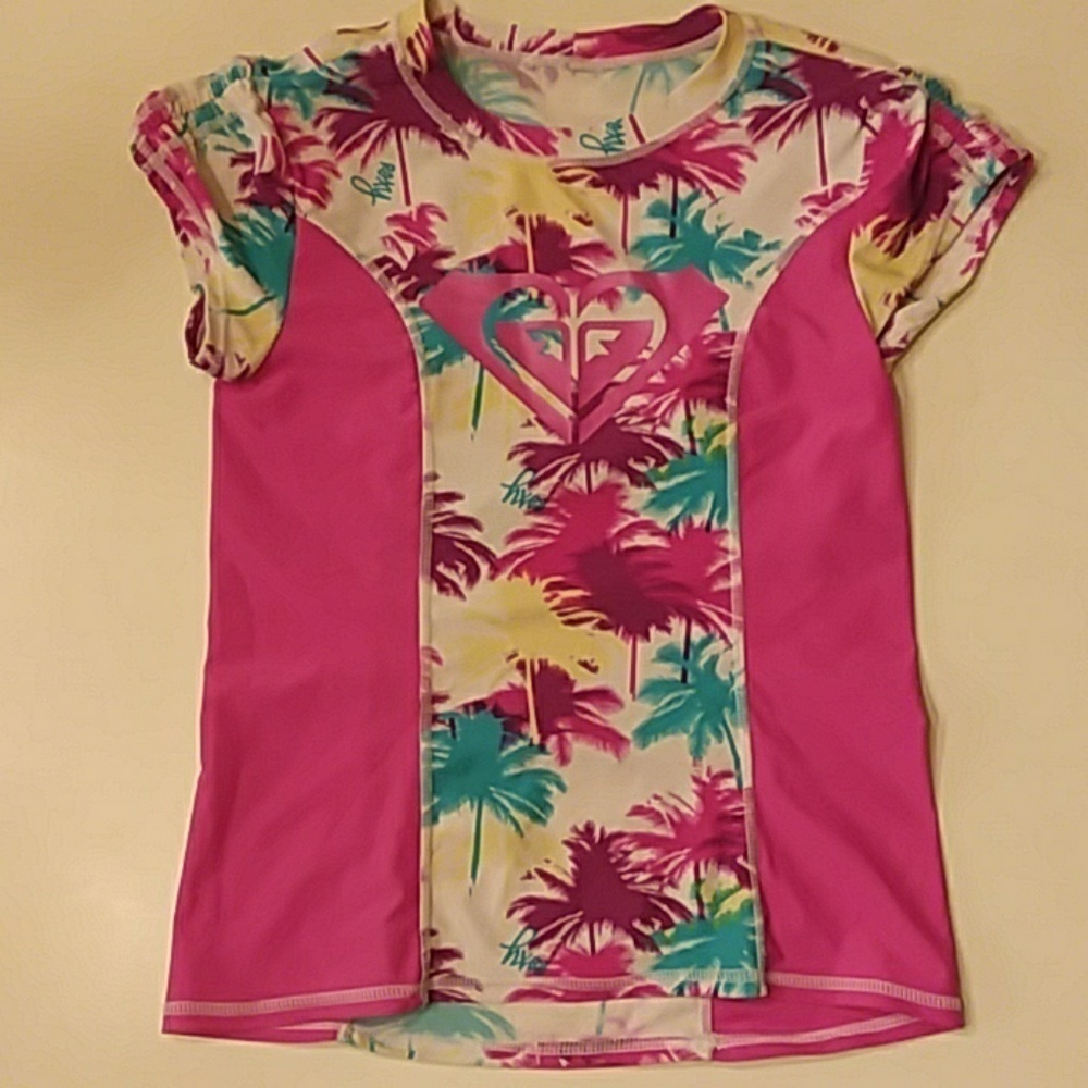 Roxy short sleeve 7 palm tree print rash guard